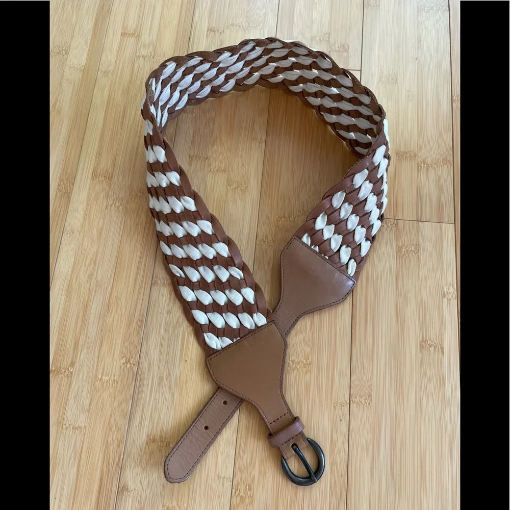 Hollister Extra Wide Woven Belt Size Medium